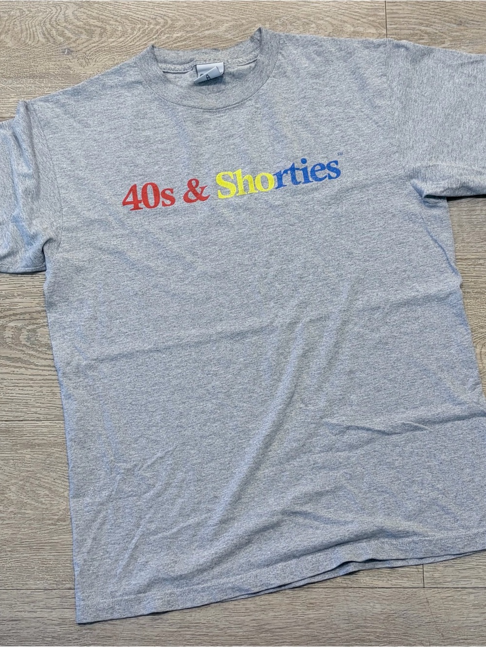 Mens Medium 40s & Shorties Logo Tee - Gray with Red, Yellow, Blue Print